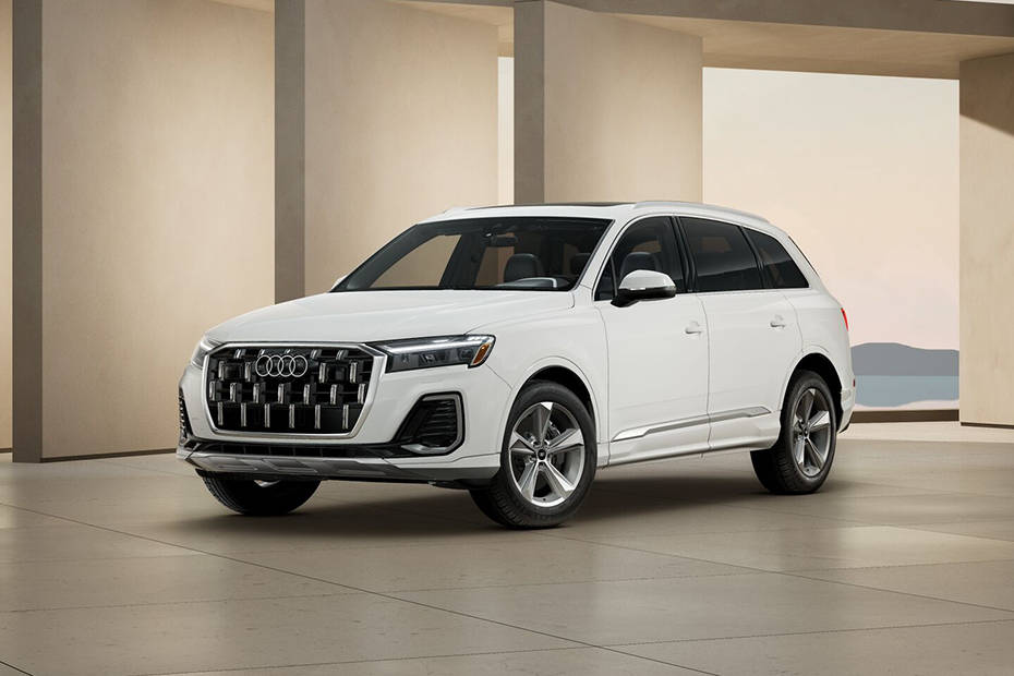 Audi Q7 Front Side View Audi Q7 Front Side View