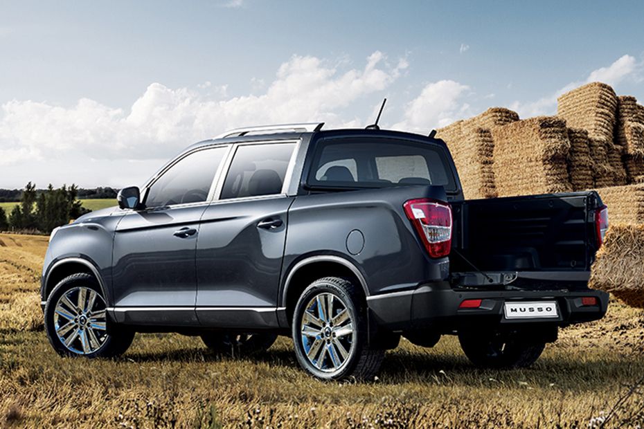 Rear Medium View of Ssangyong Musso