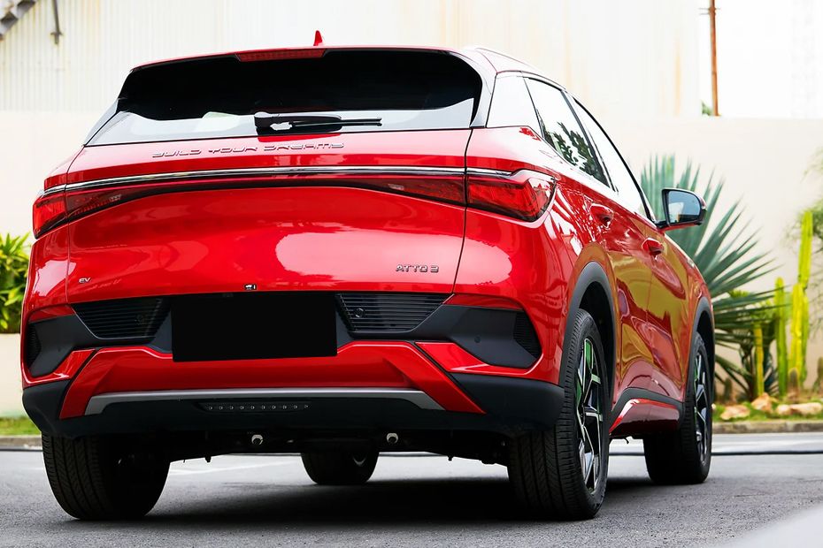 Atto 3 (2022-2024) Rear angle view Atto 3 (2022-2024) Rear angle view