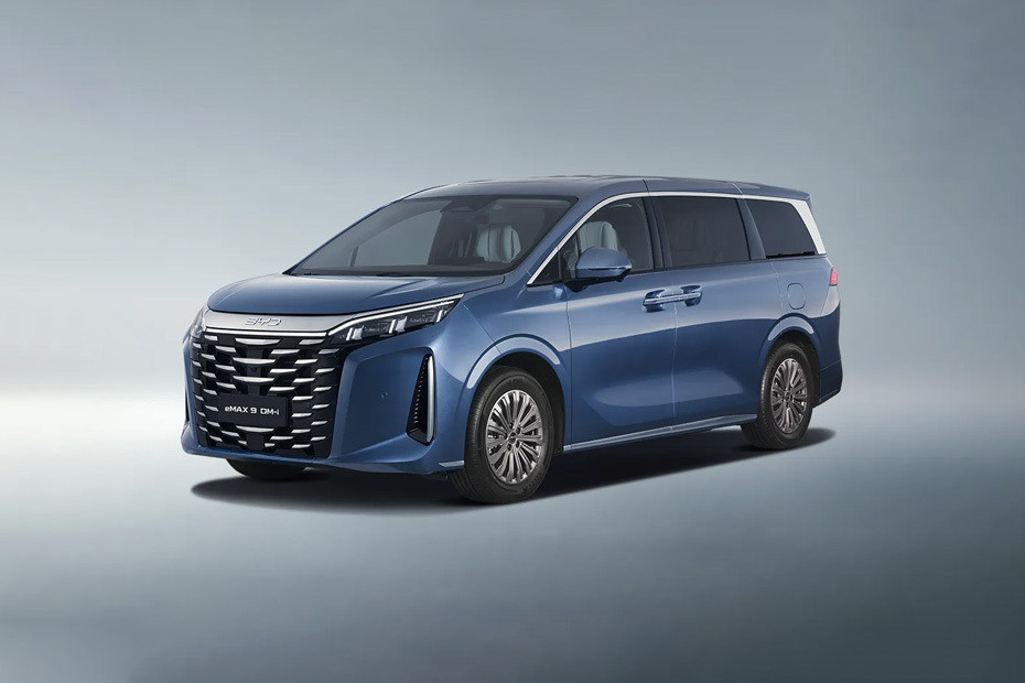 BYD eMAX 9 DM-i Front Side View
