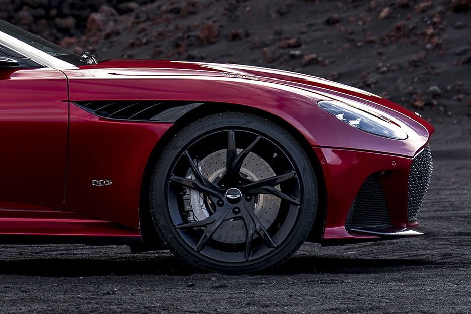 Aston Martin DBS Superleggera Wheel