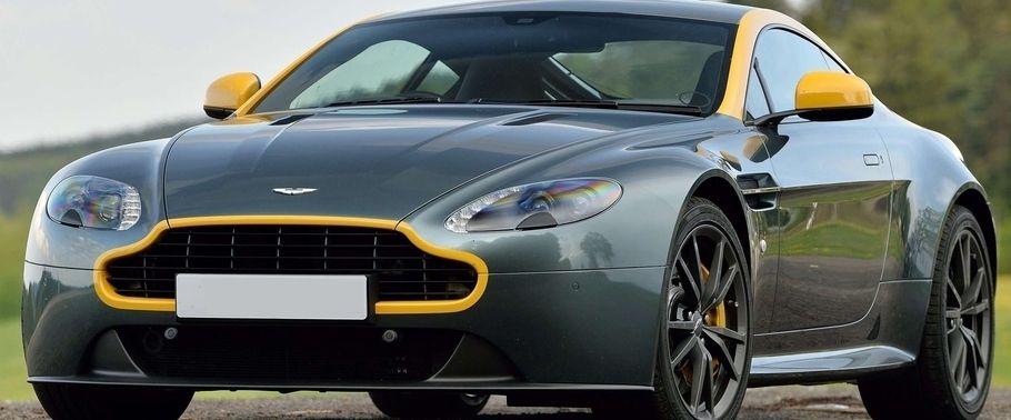 Aston Martin Vantage N430 Side Medium View