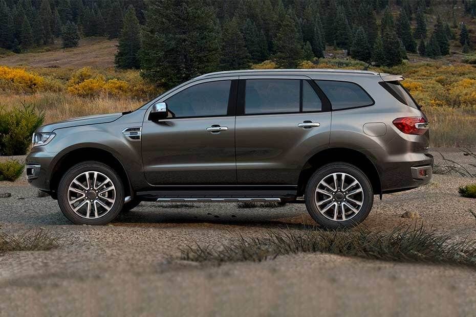 Ford Everest (2016-2021) Side View Ford Everest (2016-2021) Side View