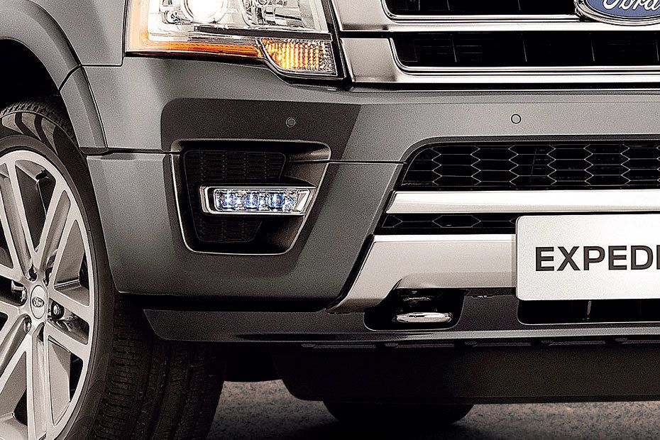 Ford Expedition Front Fog Lamp