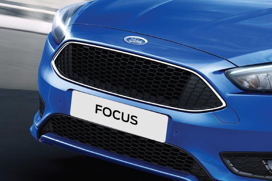 Ford Focus Hatchback (2005-2019) Grille View