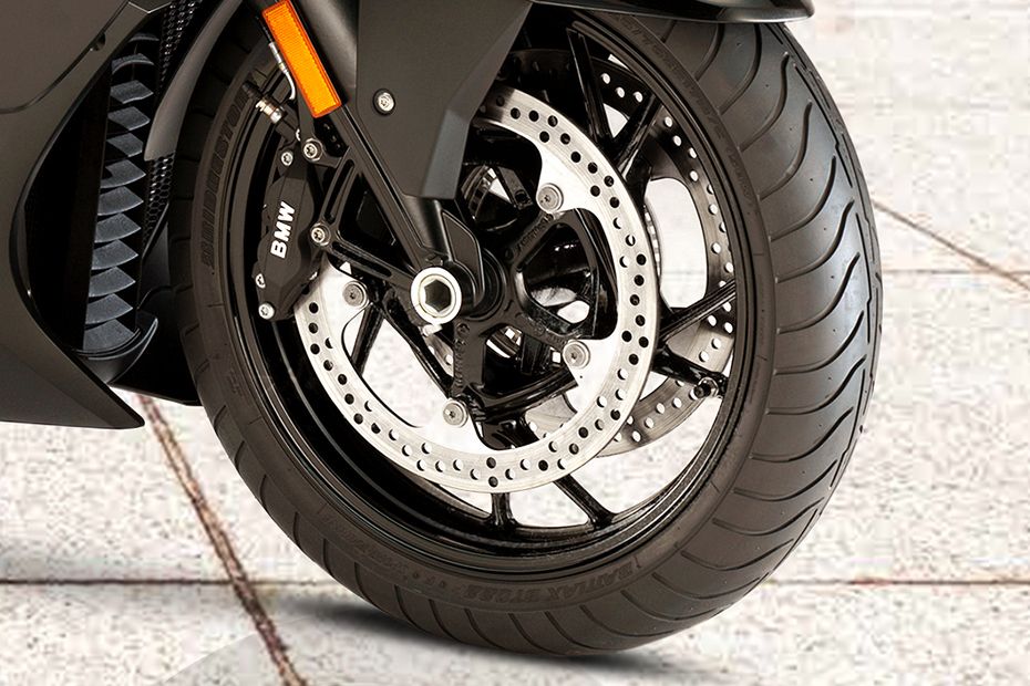 BMW K 1600 B Front Tyre View BMW K 1600 B Front Tyre View