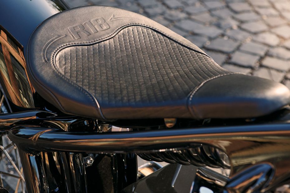 BMW R18 Rider Seat View BMW R18 Rider Seat View