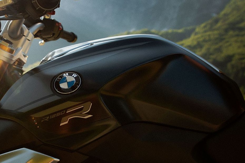 BMW R 1250 R Fuel Tank View