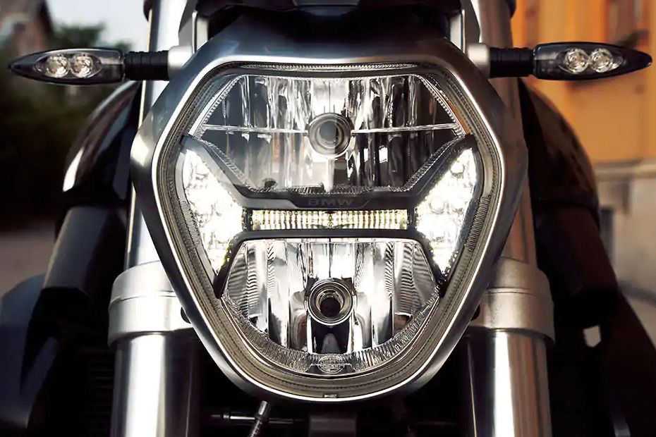 BMW R 1250 R Head Light View