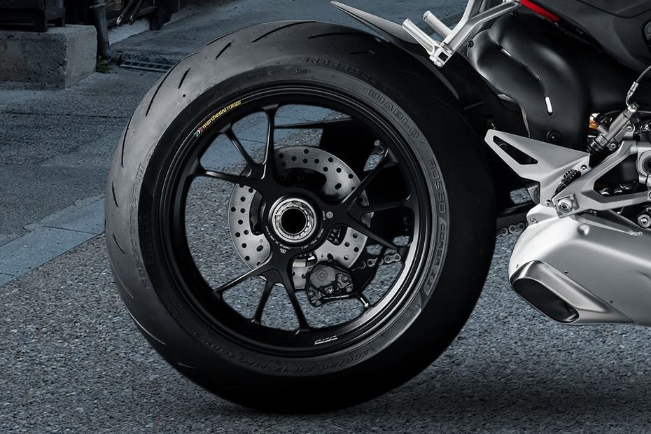 Ducati Streetfighter V4 Rear Tyre