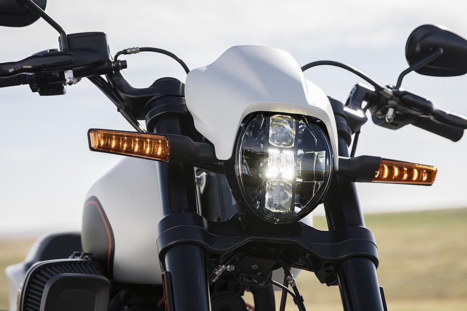 Harley-Davidson FXDR 114 Head Light View Harley-Davidson FXDR 114 Head Light View