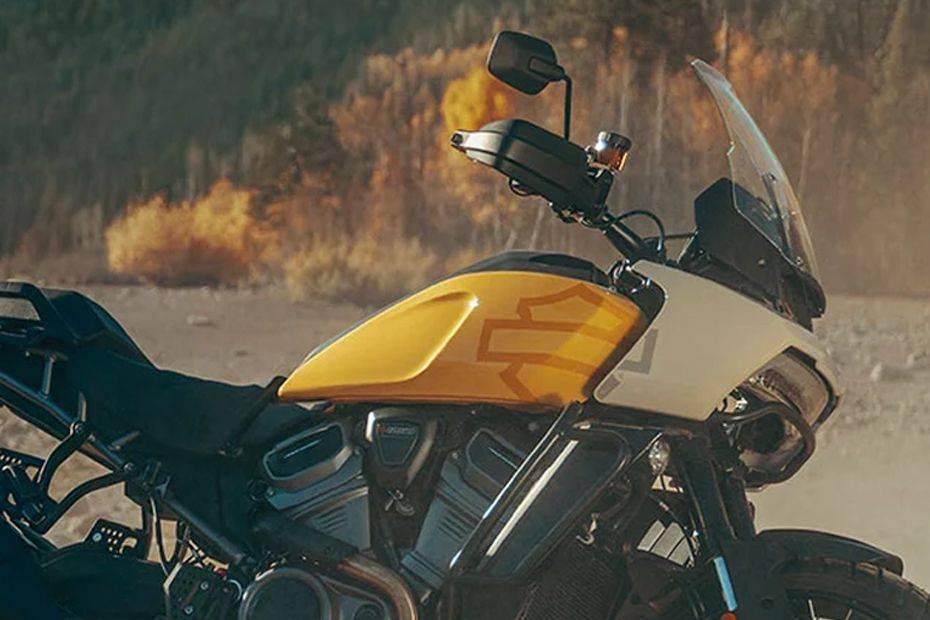 Harley-Davidson Pan America 1250 Fuel Tank View Harley-Davidson Pan America 1250 Fuel Tank View