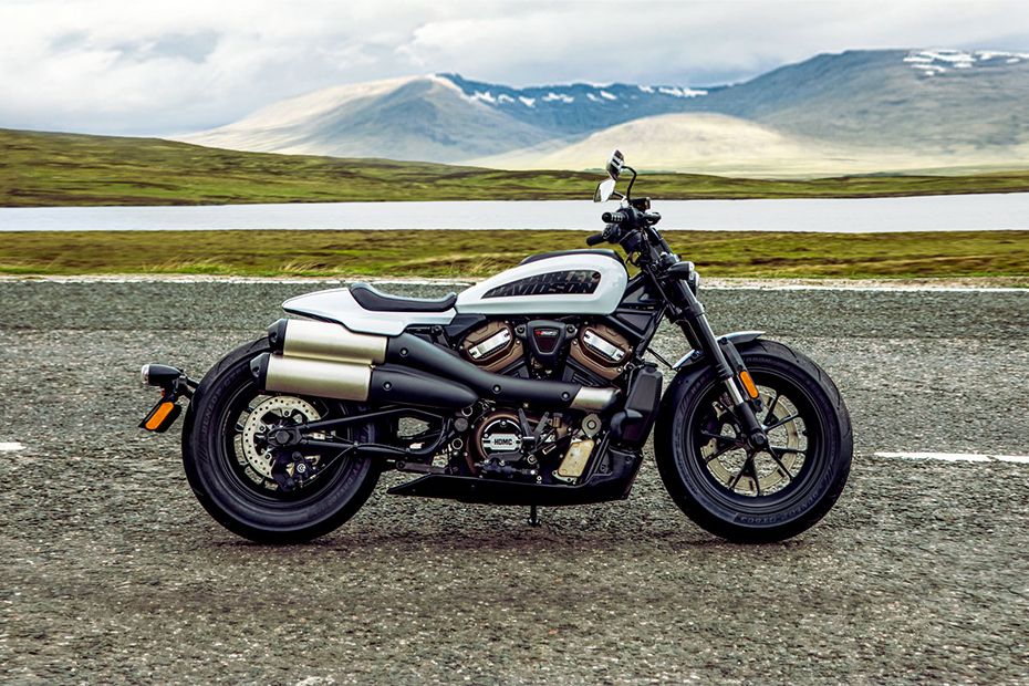 Harley-Davidson Sportster S Right Side Viewfull Image