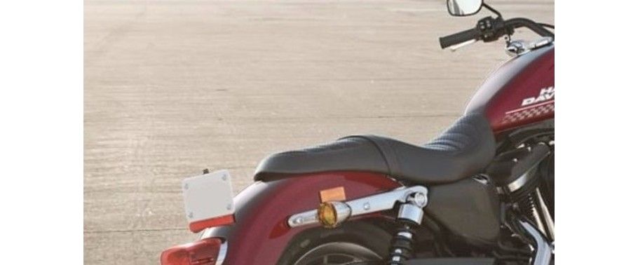 Harley-Davidson 883R Rider Seat View Harley-Davidson 883R Rider Seat View