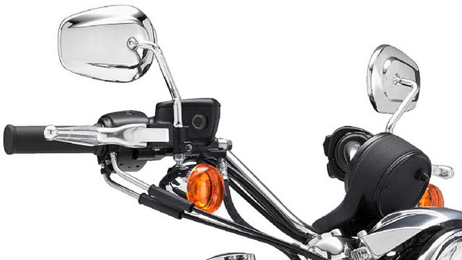 Harley-Davidson 883L Superlow Back Side View