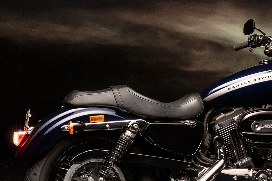 Harley-Davidson 1200 Custom Rider Seat View