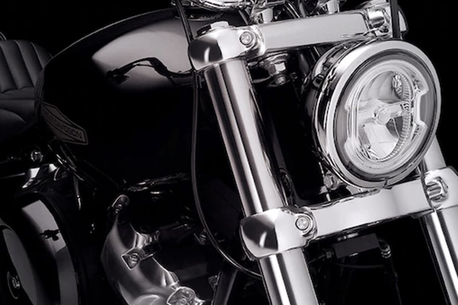 Harley-Davidson Softail Slim Head Light View