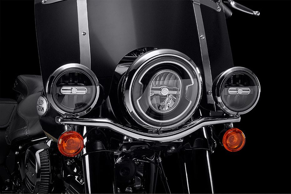Harley-Davidson Heritage Classic Head Light View