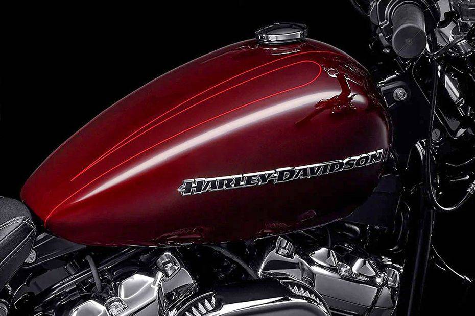 Harley-Davidson Breakout Fuel Tank View Harley-Davidson Breakout Fuel Tank View