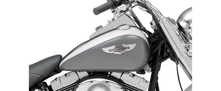 Harley-Davidson Softail Deluxe Fuel Tank View Harley-Davidson Softail Deluxe Fuel Tank View