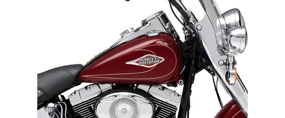 Harley-Davidson Softail Heritage Classic Fuel Tank View