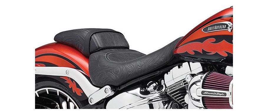 Harley-Davidson CVO Breakout Rider Seat View Harley-Davidson CVO Breakout Rider Seat View