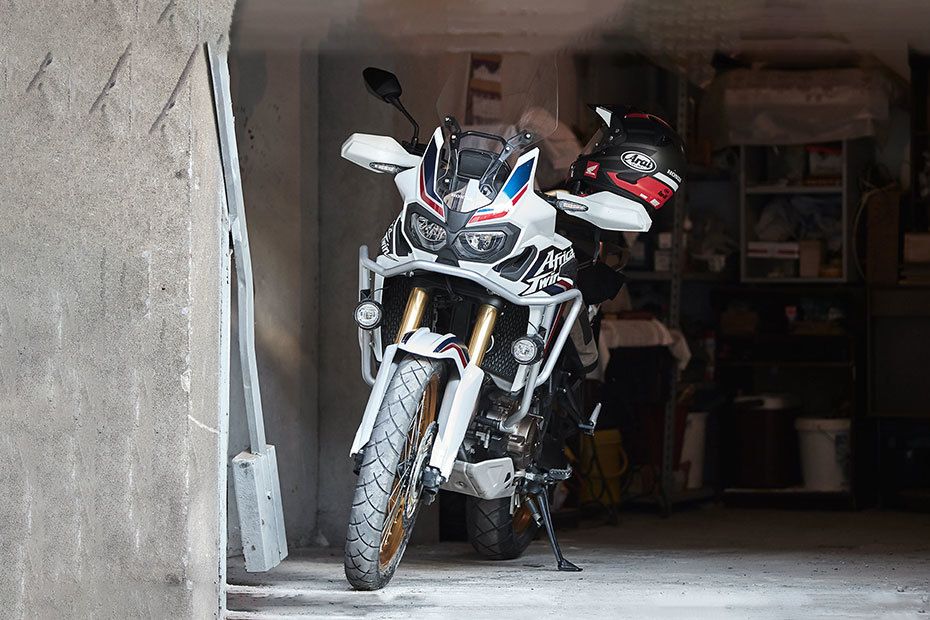 Honda CRF1000L Africa Twin Front View Full Image