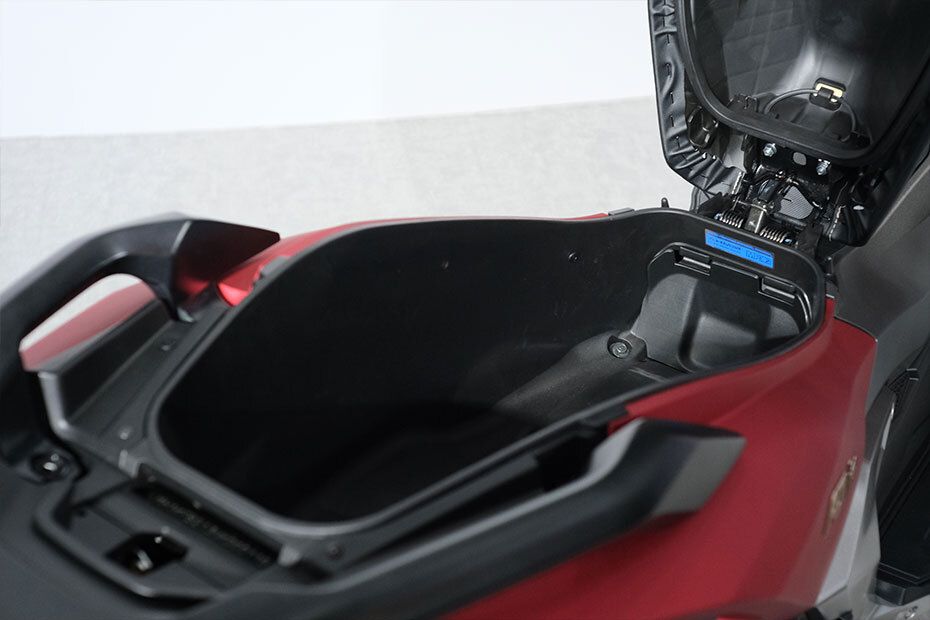 Honda ADV160 Seat Storage Side View
