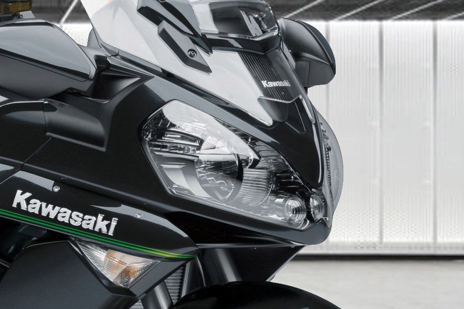 Kawasaki GTR 1400 Head Light View