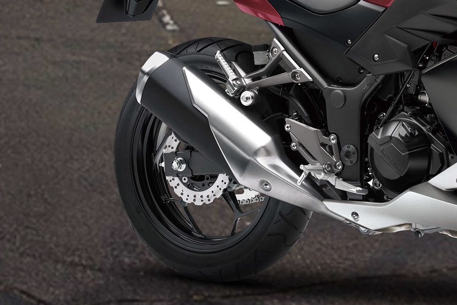 Kawasaki Z300 Rear Tyre Kawasaki Z300 Rear Tyre