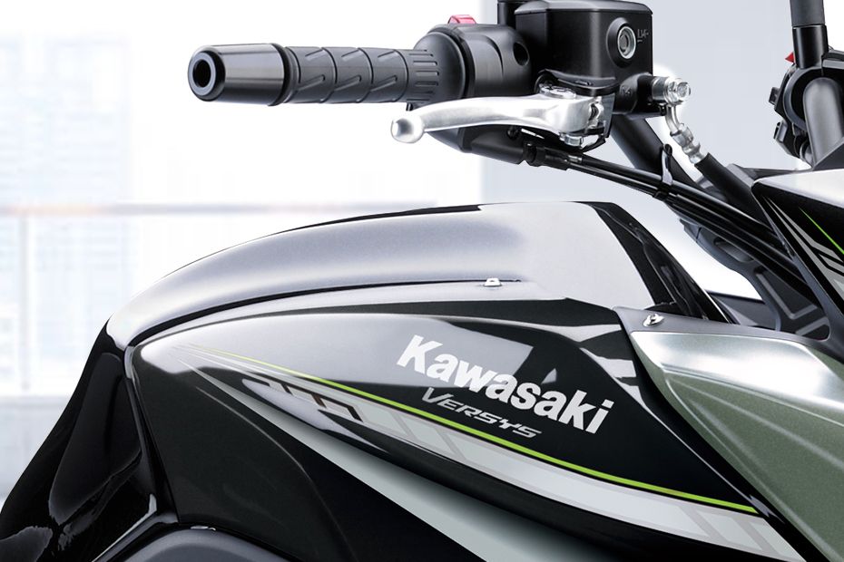 Kawasaki Versys 650 Fuel Tank View