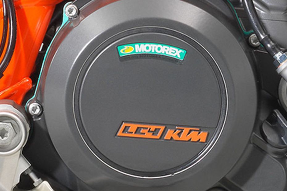 KTM 690 SMC-R Engine View