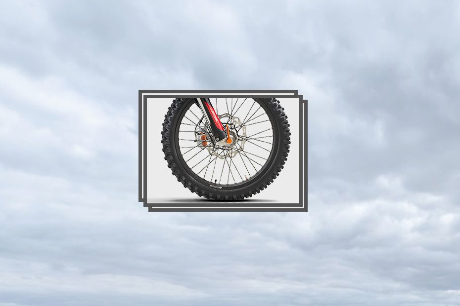 KTM 450 EXC-F Six Days Front Tyre View KTM 450 EXC-F Six Days Front Tyre View
