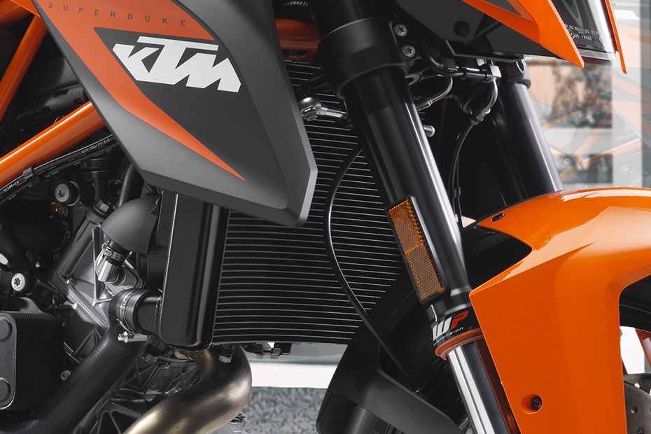 KTM 1290 Super Duke GT Cooling System KTM 1290 Super Duke GT Cooling System