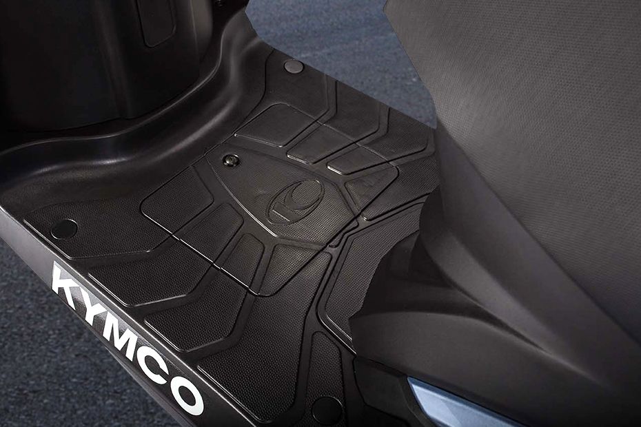 Kymco Agility RS Naked Leg Spacescooter Kymco Agility RS Naked Leg Spacescooter