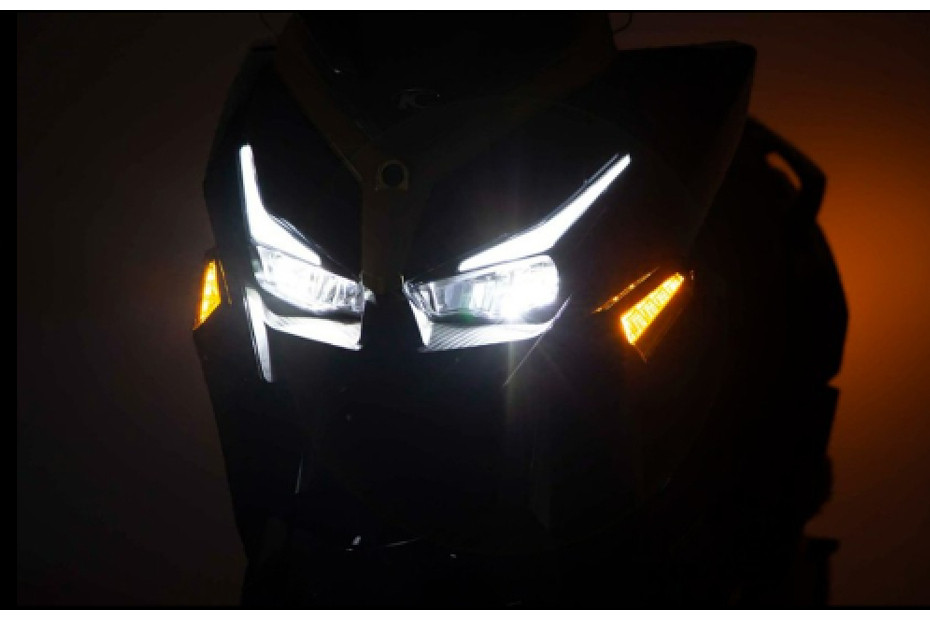 Kymco Dink S 150 Head Light View Kymco Dink S 150 Head Light View