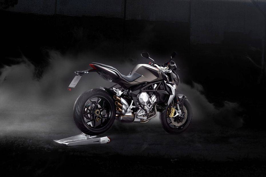 MV Agusta Brutale 675 Back Side View MV Agusta Brutale 675 Back Side View