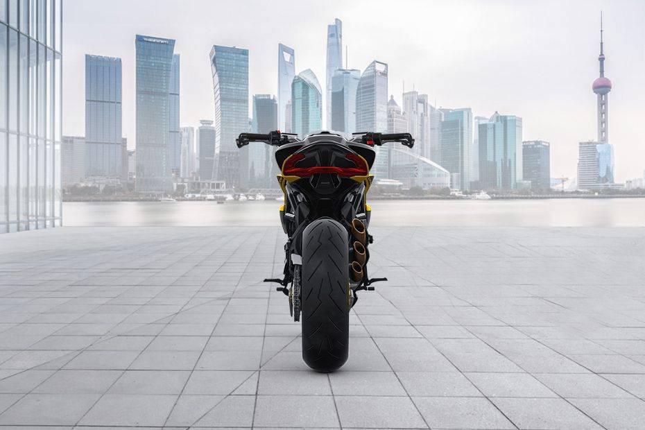 MV Agusta Dragster 800 Rear Viewfull Image MV Agusta Dragster 800 Rear Viewfull Image