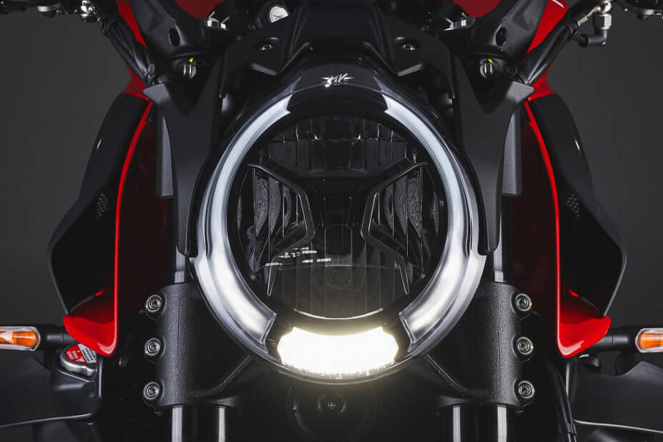 MV Agusta Brutale 1000 Head Light View MV Agusta Brutale 1000 Head Light View