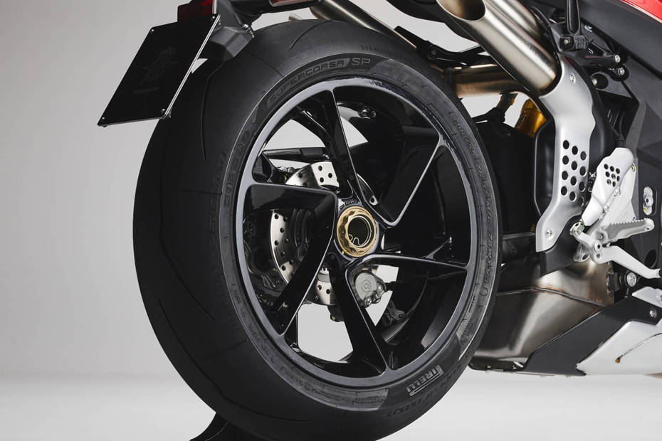 MV Agusta Brutale 1000 Rear Tyre MV Agusta Brutale 1000 Rear Tyre