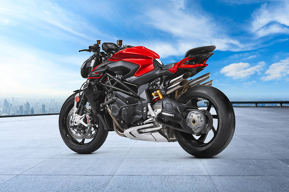 MV Agusta Brutale 1000 Slant Back Side View Right MV Agusta Brutale 1000 Slant Back Side View Right