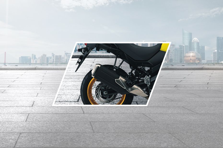 Suzuki V-Strom 650 ABS Exhaust View Suzuki V-Strom 650 ABS Exhaust View