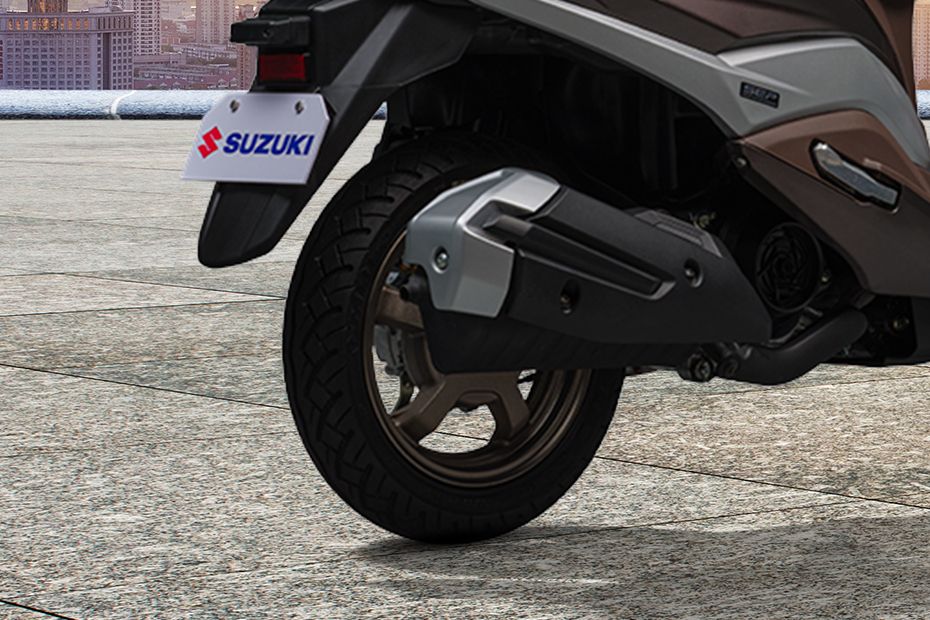 Suzuki Burgman Street 125 EX Rear Tyre