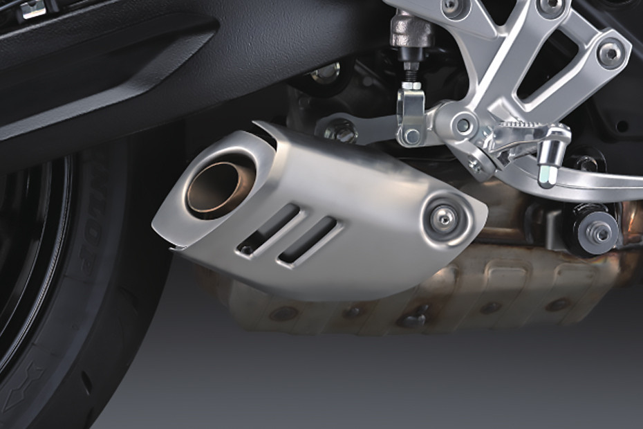 Suzuki GSX-8TT Exhaust View