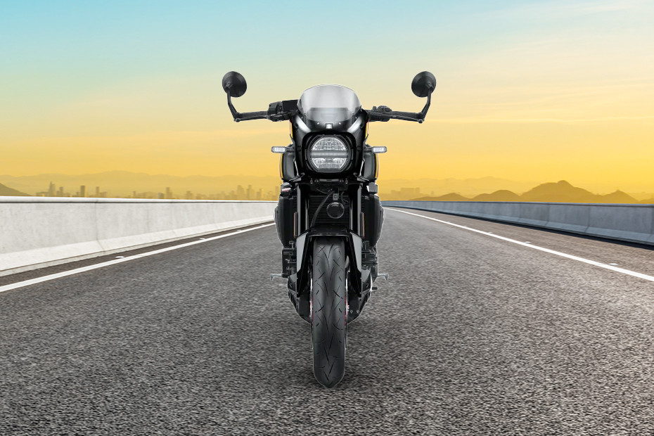 Suzuki GSX-8TT Front View Full Image