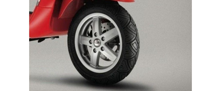 Vespa S 150ie Front Tyre Vespa S 150ie Front Tyre