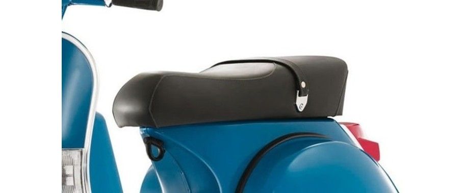 Vespa PX 150 Rider Seat View Vespa PX 150 Rider Seat View