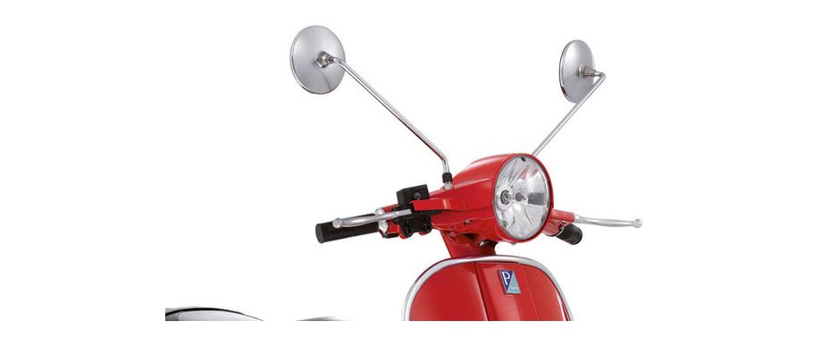 Vespa PX 125 Head Light View