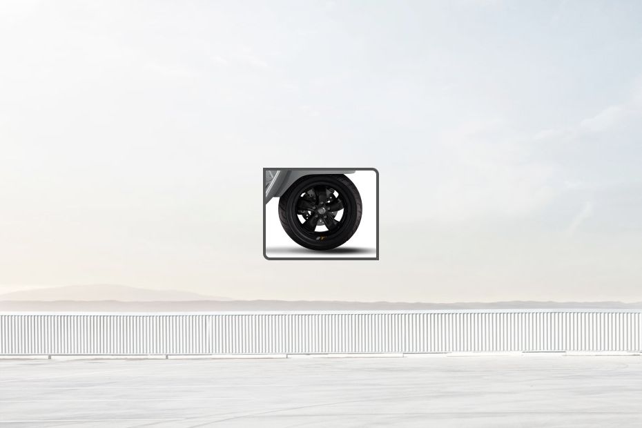 Vespa GTS Super 300 Front Tyre View Vespa GTS Super 300 Front Tyre View