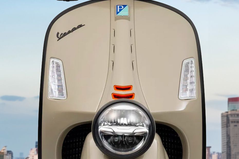 Vespa GTV 300 Side Indicators Front